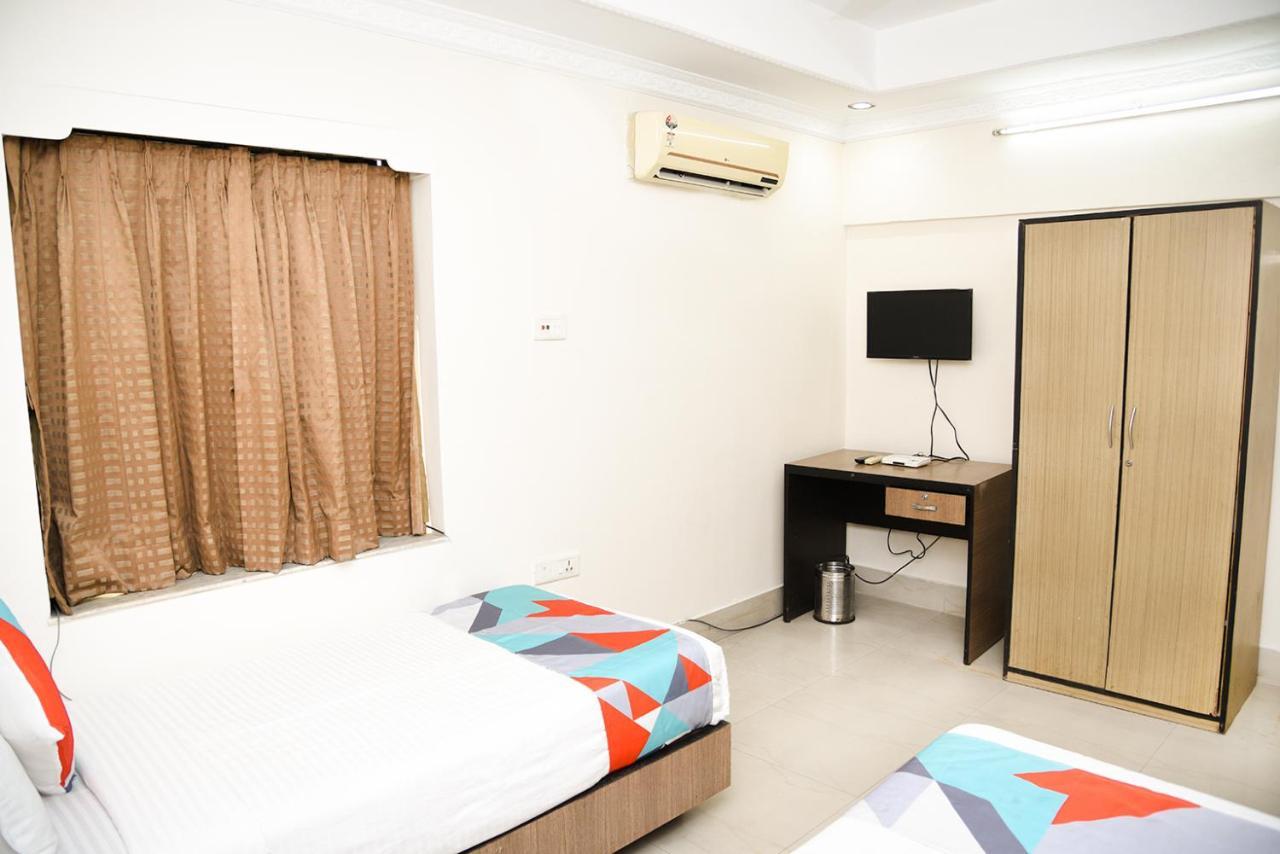 Hotel Crossroads Calcutta  Esterno foto