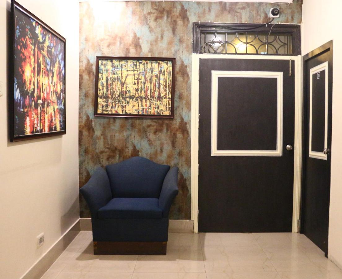 Hotel Crossroads Calcutta  Esterno foto